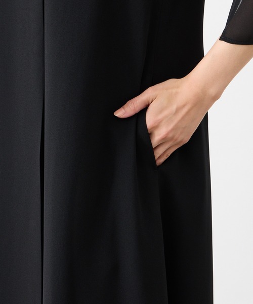 AIMER（エメ）の「【夏用喪服・礼服】マシンウォッシャブル アシンメトリータックAライン サマーブラックフォーマルワンピース（ワンピース・レディース・ブラック・MEDIUM/LARGE/X-LARGE）」の11枚目の写真