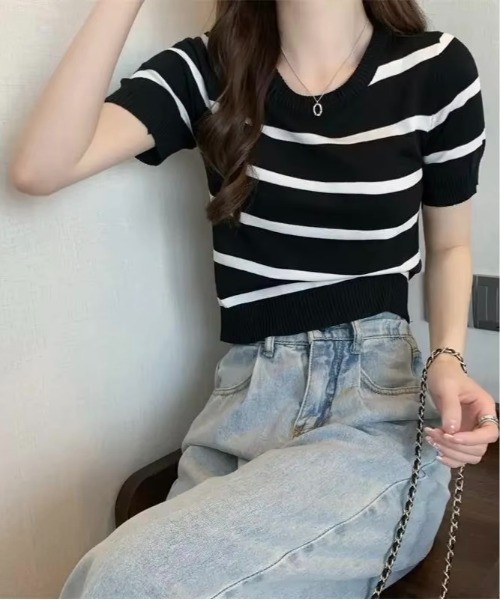 NO WAY（ノーウェイ）の「/レディース ショート丈ニット(BDS)（ニット/セーター・レディース・ベージュ/ブラック/グリーン・FREE）」の2枚目の写真