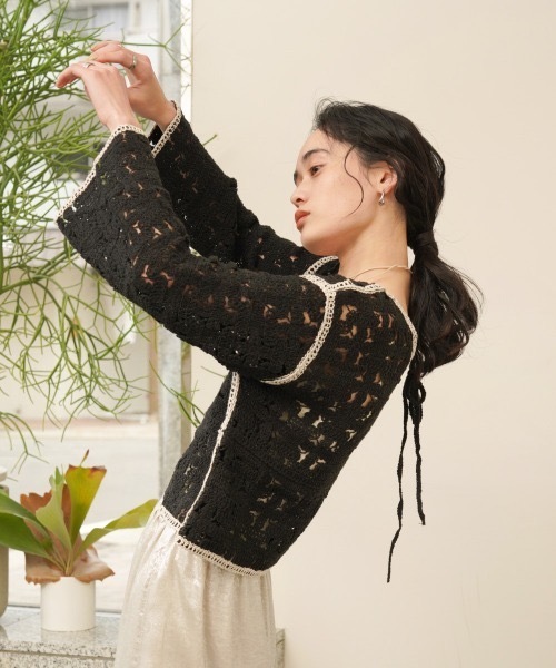 Bab(バブ)の「クロシェ前後2WAYトップス(Tシャツ/カットソー・レディース・A/B/アイボリー・FREE)」の4枚目の写真