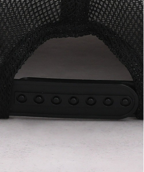 Right-on（ライトオン）の「【Refurbish】刺繍メッシュキャップ（キャップ・キッズ・ベージュ/ブラック・フリー）」の4枚目の写真