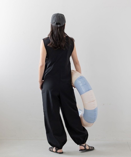 フェリシモMama(フェリシモママ)の「Moredde UVカット&撥水 ラッシュガードオールインワン(ラッシュガード・レディース・ブラック/ベージュ・M/L/LL)」の16枚目の写真