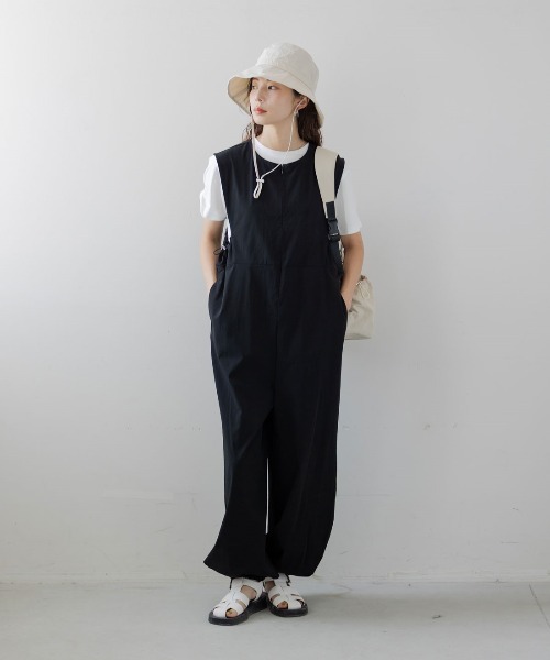 フェリシモMama(フェリシモママ)の「Moredde UVカット&撥水 ラッシュガードオールインワン(ラッシュガード・レディース・ブラック/ベージュ・M/L/LL)」の3枚目の写真