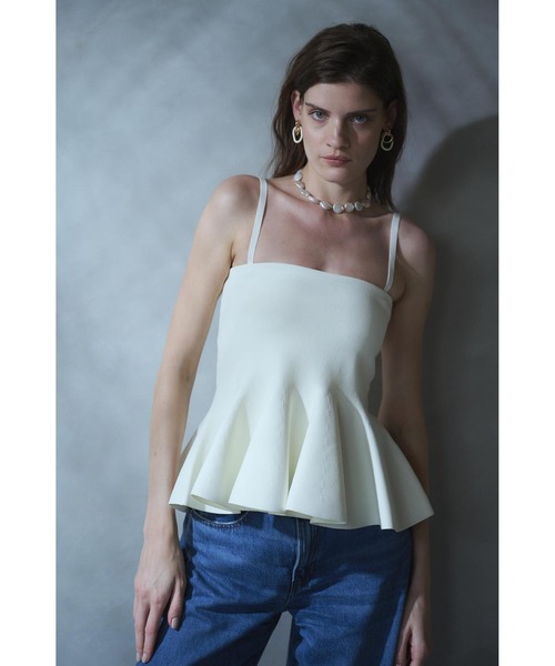 Estella.K(エステラケー)の「Raisa Knit Top ベアニットペプラムニットTOP(その他トップス・レディース・ホワイト/ブラック/レッド/ピンク/イエロー・FREE)」の10枚目の写真