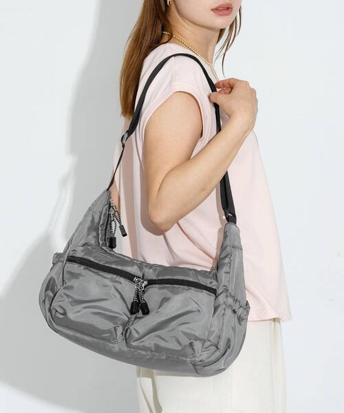 URBAN RESEARCH Sonny Label（アーバンリサーチサニーレーベル）の「グログラン2ポケットショルダーバッグ（ショルダーバッグ・レディース・ブラック/グレー・ONE）」の4枚目の写真