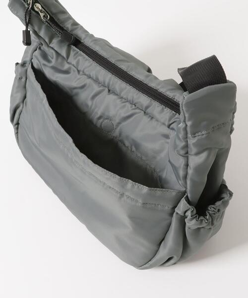 URBAN RESEARCH Sonny Label（アーバンリサーチサニーレーベル）の「グログラン2ポケットショルダーバッグ（ショルダーバッグ・レディース・ブラック/グレー・ONE）」の12枚目の写真