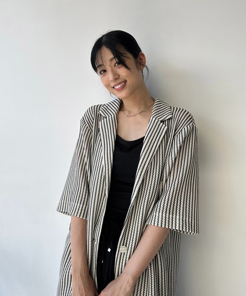 AS KNOW AS plus（アズノゥアズプラス）の「♪アソートデザイン 半袖テーラードジャケット（シアージャガード、シワサテン、ストライプ）（テーラードジャケット・レディース・チャコールグレー/アイボリー系/アイボリー・FREE）」の16枚目の写真