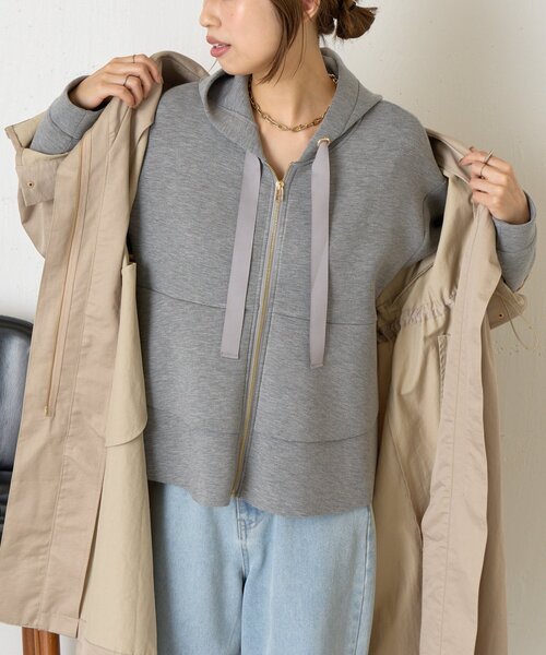 Jena espace merveilleux(ジェナ エスパスメルヴェイユ)の「【新色登場!】フリル切替パーカー(パーカー・レディース・グレー/ネイビー/アイボリー・FREE)」の9枚目の写真