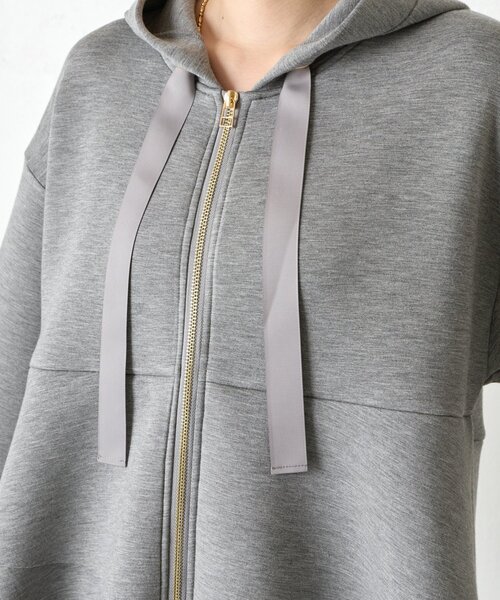 Jena espace merveilleux(ジェナ エスパスメルヴェイユ)の「【新色登場!】フリル切替パーカー(パーカー・レディース・グレー/ネイビー/アイボリー・FREE)」の14枚目の写真