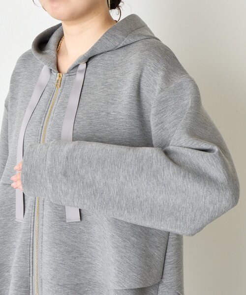 Jena espace merveilleux(ジェナ エスパスメルヴェイユ)の「【新色登場!】フリル切替パーカー(パーカー・レディース・グレー/ネイビー/アイボリー・FREE)」の16枚目の写真