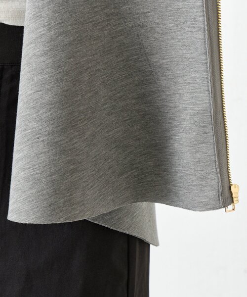 Jena espace merveilleux(ジェナ エスパスメルヴェイユ)の「【新色登場!】フリル切替パーカー(パーカー・レディース・グレー/ネイビー/アイボリー・FREE)」の21枚目の写真