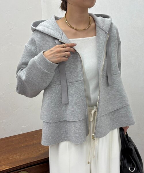 Jena espace merveilleux（ジェナ　エスパスメルヴェイユ）の「【新色登場！】フリル切替パーカー（パーカー・レディース・グレー/ネイビー/アイボリー/ライトグレー・FREE）」の18枚目の写真