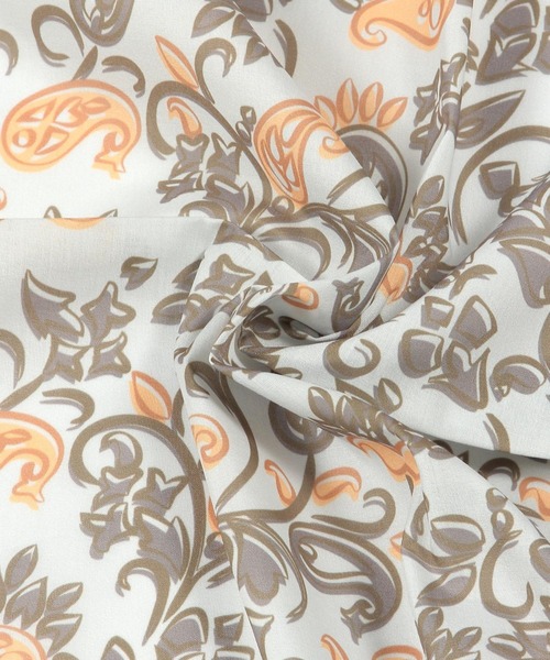 studio CLIP(スタディオクリップ)の「大判パネル柄スカーフ(ストール/ショール・レディース・ネイビー/ベージュ・FREE)」の14枚目の写真