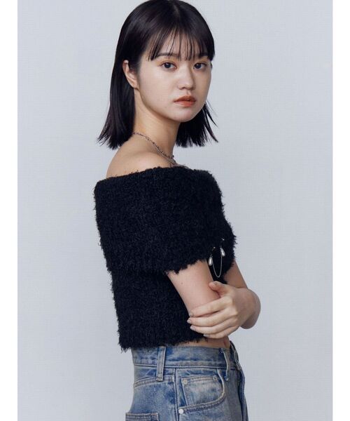 EMODA(エモダ)の「カールシャギーパールニットタンクトップ(ニット/セーター・レディース・ネイビー/レッド/ブラック・FREE)」の5枚目の写真