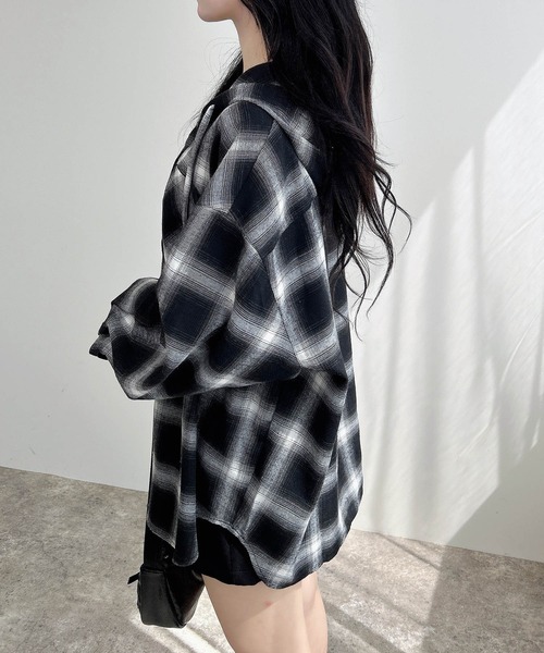 INGNI(イング)の「【WEB限定】フードビッグチェックシャツ(シャツ/ブラウス・レディース・ワイン系8/ホワイト系9/ブラック系・M)」の13枚目の写真