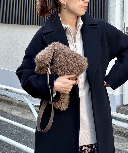 NOLLEY’S(ノーリーズ)の「フェイクファーショルダーバッグ(ショルダーバッグ・レディース・グレイッシュベージュ/ブラウン・FREE)」の17枚目の写真