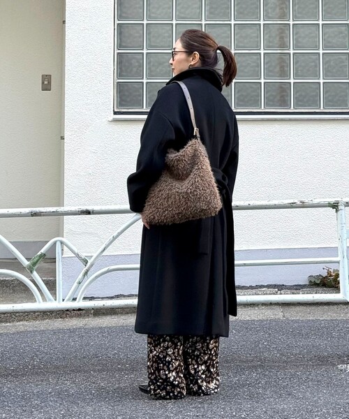 NOLLEY’S(ノーリーズ)の「フェイクファーショルダーバッグ(ショルダーバッグ・レディース・グレイッシュベージュ/ブラウン・FREE)」の18枚目の写真