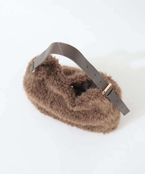 NOLLEY’S(ノーリーズ)の「フェイクファーショルダーバッグ(ショルダーバッグ・レディース・グレイッシュベージュ/ブラウン・FREE)」の8枚目の写真