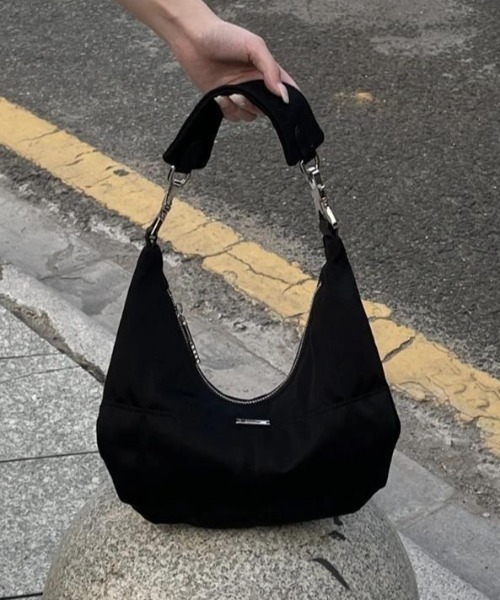 DEVICE(デバイス)の「ラウンド メタルパーツ 2WAY ハンドバッグ(ハンドバッグ・レディース・ブラック・FREE)」の1枚目の写真