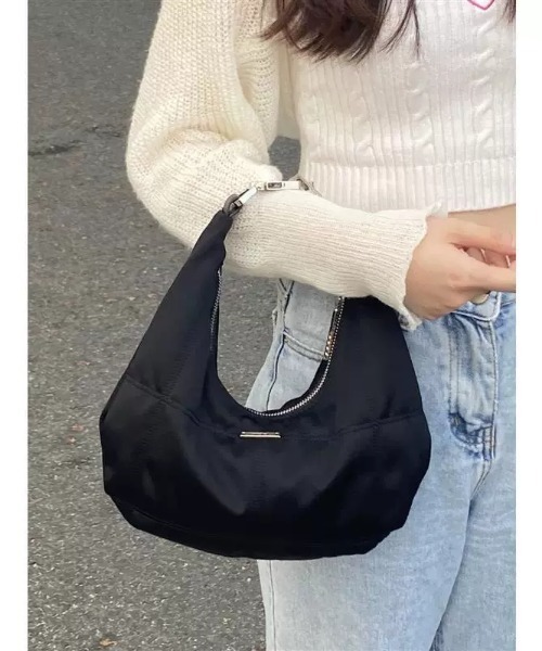 DEVICE(デバイス)の「ラウンド メタルパーツ 2WAY ハンドバッグ(ハンドバッグ・レディース・ブラック・FREE)」の8枚目の写真