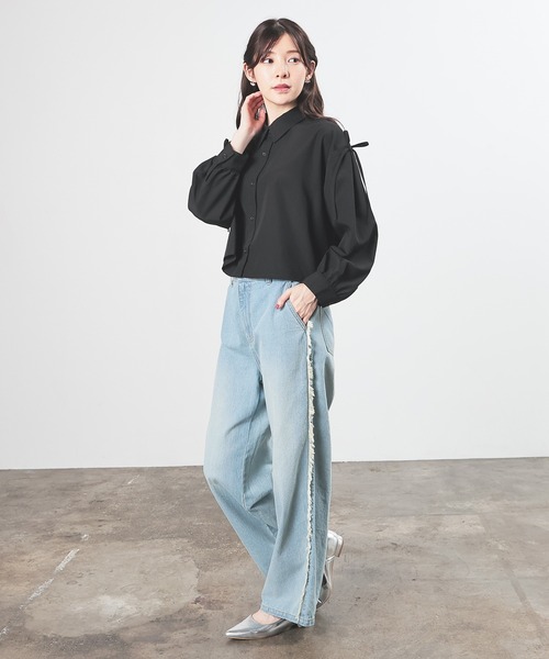 Honeys(ハニーズ)の「肩リボンシャツ(シャツ/ブラウス・レディース・ホワイト/ピンク/チャコール/ブラック・M/L/S)」の7枚目の写真
