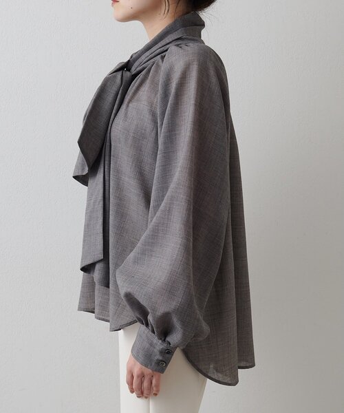 Whim Gazette　ウィムガゼット　25SSボウタイブラウス Whim Gazette｜ウィムガゼットのシャツ/ブラウス（ボウタイ襟）通販