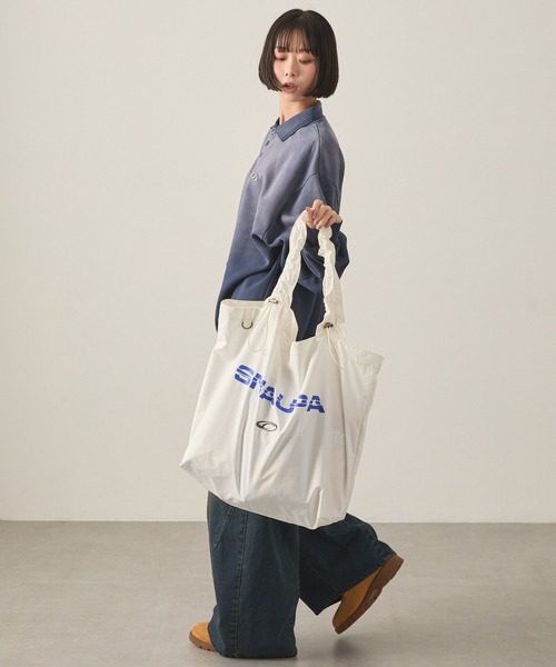 Snap club（スナップクラブ）の「【Snap club】ドローコードギャザーハンドルロゴプリントトートバッグ（トートバッグ・レディース・レッド/オフホワイト/ブラック/ネイビー・FREE）」の14枚目の写真