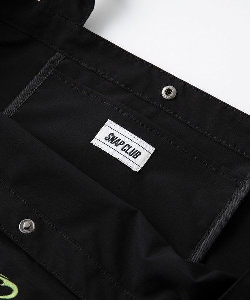 Snap club（スナップクラブ）の「【Snap club】ドローコードギャザーハンドルロゴプリントトートバッグ（トートバッグ・レディース・レッド/オフホワイト/ブラック/ネイビー・FREE）」の8枚目の写真