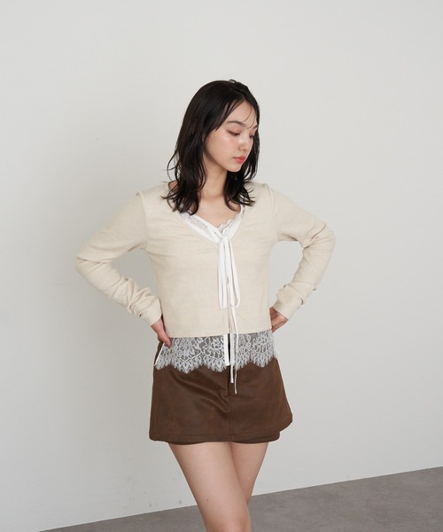 RAY CASSIN（レイカズン）の「レイヤードレースカーディガン（カーディガン/ボレロ・レディース・ベージュ/レッド/ブラック/グレー・FREE）」の21枚目の写真