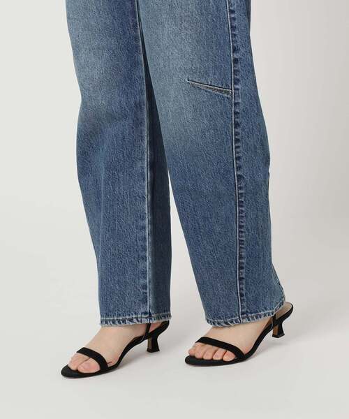 Levi's(リーバイス)の「Levi’s/リーバイス SLOBE別注 BAGGY DAD BARREL デニムパンツ(デニムパンツ・レディース・ブルー・23cm/24cm/25cm/26cm/27cm/28cm)」の3枚目の写真