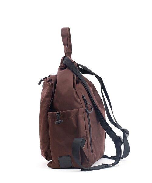 COOCO（クーコ）の「撥水ビッグポケット巾着リュック／Ａ４対応（バックパック/リュック・レディース・ブラック/ブラウン/グレー・FREE）」の12枚目の写真