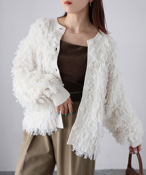 Riberry(リベリー)の「前後2WAYループヤーンニットカーディガン(カーディガン/ボレロ・レディース・ベージュ/ブラック/オフホワイト・FREE)」の16枚目の写真