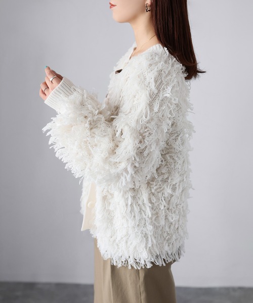 Riberry(リベリー)の「前後2WAYループヤーンニットカーディガン(カーディガン/ボレロ・レディース・ベージュ/ブラック/オフホワイト・FREE)」の17枚目の写真