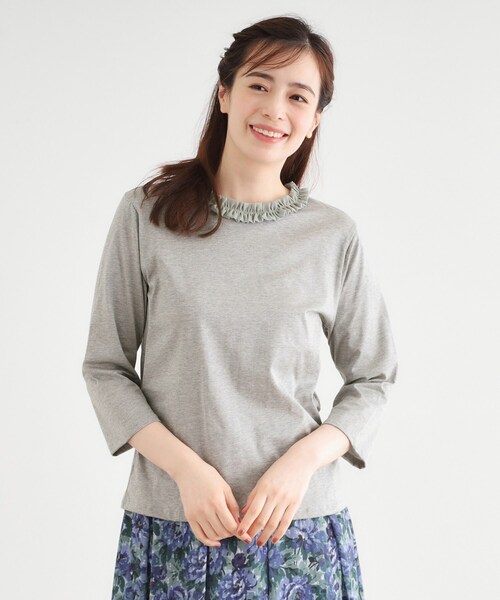 LAURA ASHLEY(ローラアシュレイ)の「【人気デザイン!7分袖/日本製/コットン100%】シフォンフリルネック カットソー(Tシャツ/カットソー・レディース・オフホワイト/ライトグレー/ネイビー/ボルドー・38/40)」の1枚目の写真
