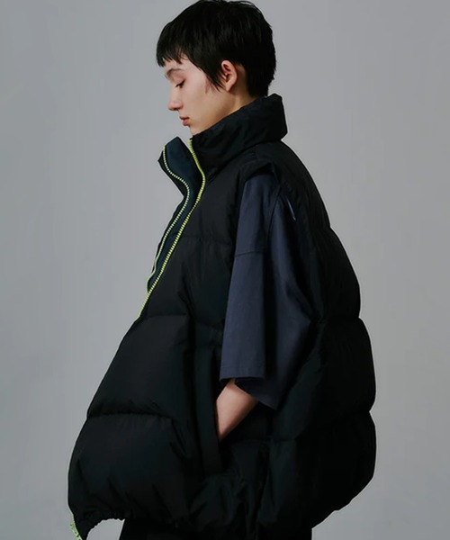 FACETASM(ファセッタズム)の「FACETASM/ファセッタズム FLOWING DOWN VEST ダウンベスト(ダウンベスト・メンズ・ブラック・5/4/3)」の3枚目の写真