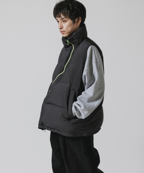FACETASM(ファセッタズム)の「FACETASM/ファセッタズム FLOWING DOWN VEST ダウンベスト(ダウンベスト・メンズ・ブラック・5/4/3)」の19枚目の写真