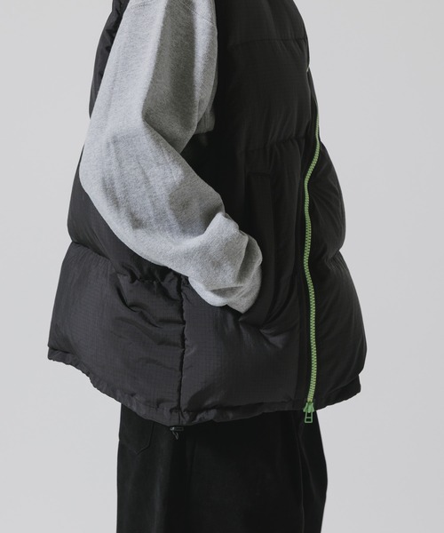 FACETASM(ファセッタズム)の「FACETASM/ファセッタズム FLOWING DOWN VEST ダウンベスト(ダウンベスト・メンズ・ブラック・5/4/3)」の14枚目の写真