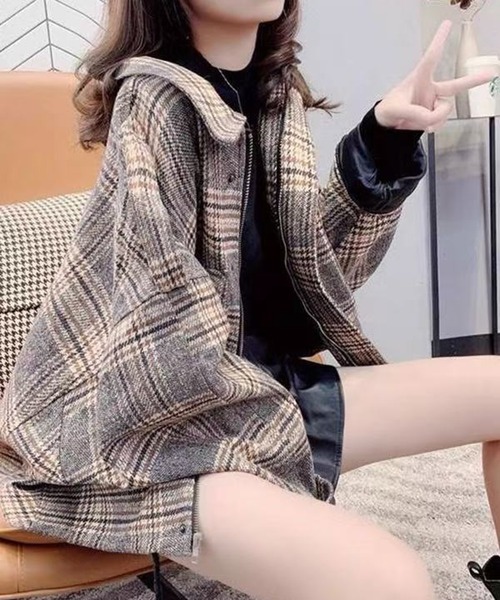 AsheKsha(アシクシャ)の「【新作】ゆったりとした格子柄のコート(その他アウター・レディース・モカ・M)」の1枚目の写真