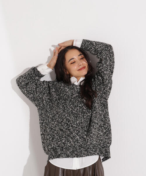 N.（N. Natural Beauty Basic）（エヌエヌナチュラルビューティーベーシック）の「メランジVネックニット（ニット/セーター・レディース・イエロー系その他/グレー系その他/ブラック系その他・MEDIUM）」の9枚目の写真