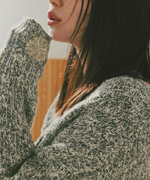 N.（N. Natural Beauty Basic）（エヌエヌナチュラルビューティーベーシック）の「メランジVネックニット（ニット/セーター・レディース・イエロー系その他/グレー系その他/ブラック系その他・MEDIUM）」の14枚目の写真