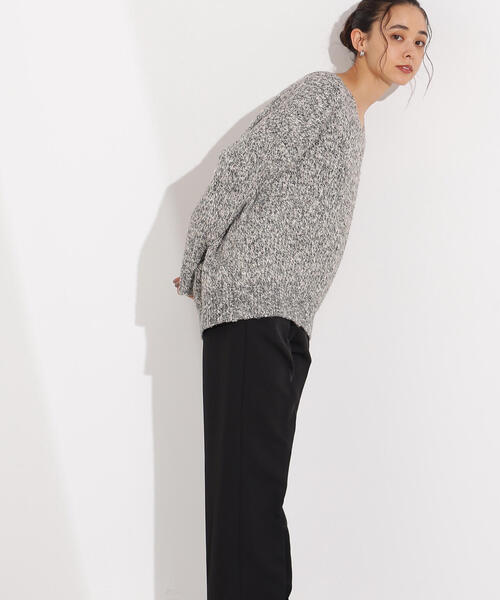 N.（N. Natural Beauty Basic）（エヌエヌナチュラルビューティーベーシック）の「メランジVネックニット（ニット/セーター・レディース・イエロー系その他/グレー系その他/ブラック系その他・MEDIUM）」の22枚目の写真