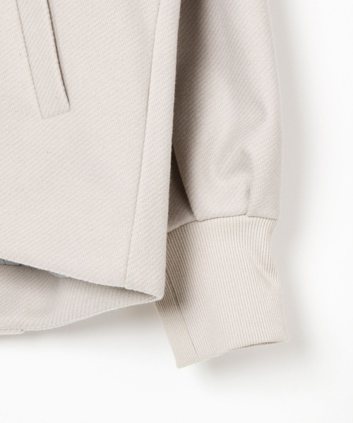 BAYFLOW（ベイフロー）の「ウールライクZIPブルゾン / Vネックノーカラーショートコート（ブルゾン・レディース・ライトブルー/ブラック/ライトグレー/ボルドー/モカ/ネイビー・SMALL/MEDIUM）」の9枚目の写真