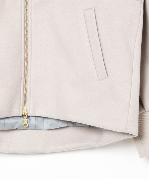 BAYFLOW（ベイフロー）の「ウールライクZIPブルゾン / Vネックノーカラーショートコート（ブルゾン・レディース・ライトブルー/ブラック/ライトグレー/ボルドー/モカ/ネイビー・SMALL/MEDIUM）」の12枚目の写真