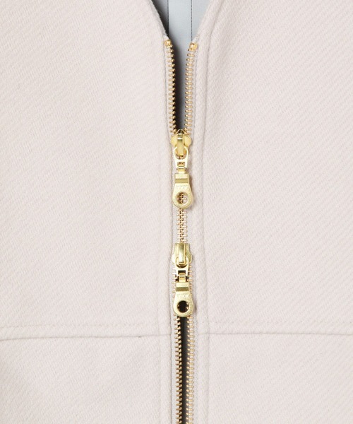 BAYFLOW（ベイフロー）の「ウールライクZIPブルゾン / Vネックノーカラーショートコート（ブルゾン・レディース・ライトブルー/ブラック/ライトグレー/ボルドー/モカ/ネイビー・SMALL/MEDIUM）」の17枚目の写真