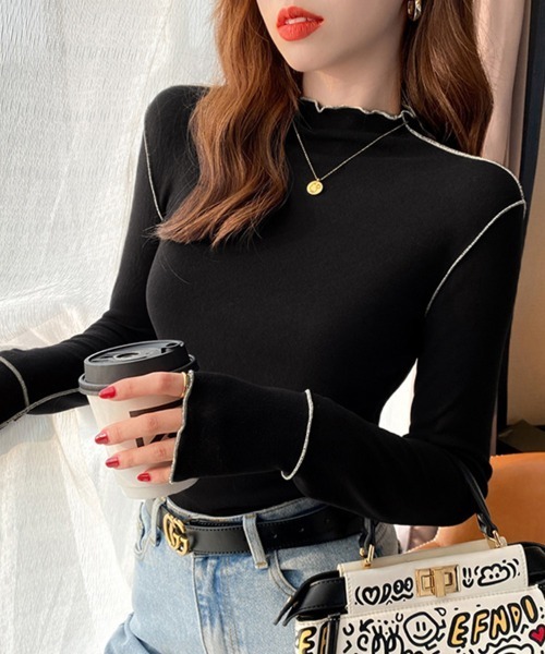 ReRe(リリ)の「選べる2TYPE×ネック配色パイピングトップス(Tシャツ/カットソー・レディース・ブラック/ライトブラウン/ベージュ/グリーン/テラコッタ/ホワイト・FREE)」の2枚目の写真