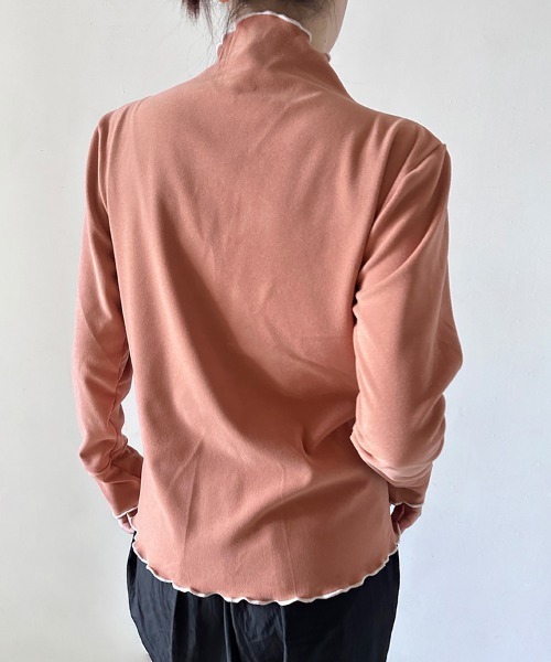 ReRe(リリ)の「選べる2TYPE×ネック配色パイピングトップス(Tシャツ/カットソー・レディース・ブラック/ライトブラウン/ベージュ/グリーン/テラコッタ/ホワイト・FREE)」の12枚目の写真