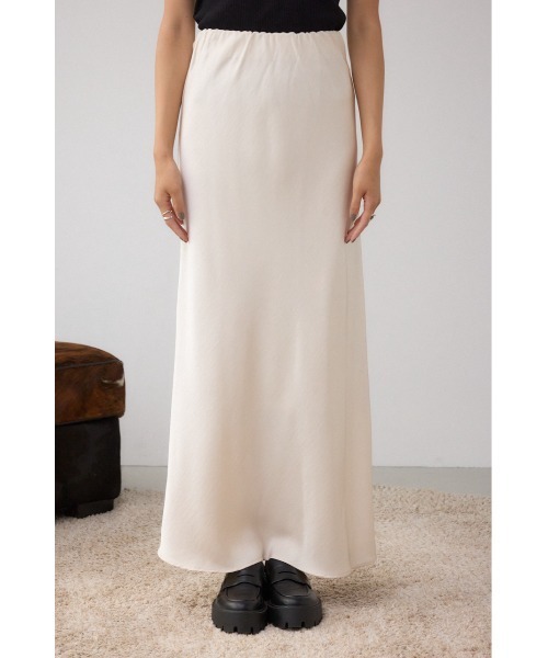 AZUL by moussy（アズールバイマウジー）の「VENUSナローサテンスカート（スカート・レディース・アイボリー/サックスブルー/ダークブラウン・SMALL/MEDIUM）」の7枚目の写真