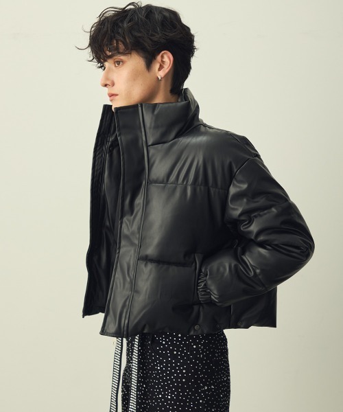 Shoowtime(ショウタイム)の「Synthetic leather short puffer jacket / 合成皮革ショート丈パッファージャケット(ダウンジャケット/コート・メンズ・ブラック/カーキ・LARGE/MEDIUM/X-LARGE)」の6枚目の写真