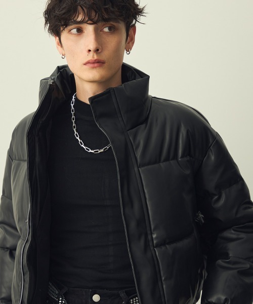Shoowtime(ショウタイム)の「Synthetic leather short puffer jacket / 合成皮革ショート丈パッファージャケット(ダウンジャケット/コート・メンズ・ブラック/カーキ・LARGE/MEDIUM/X-LARGE)」の9枚目の写真