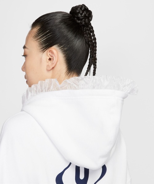 NIKE（ナイキ）の「NIKE AS W NSW OS FLC CROP（ナイキ ウィメンズ オーバーサイズ クロップド フレンチテリー プルオーバーフーディ）（パーカー・レディース・ネイビー系/ホワイト・MEDIUM/SMALL/LARGE）」の9枚目の写真