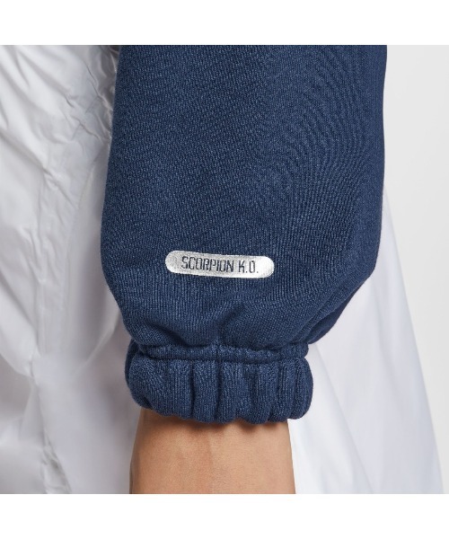 NIKE（ナイキ）の「NIKE AS W NSW OS FLC CROP（ナイキ ウィメンズ オーバーサイズ クロップド フレンチテリー プルオーバーフーディ）（パーカー・レディース・ネイビー系/ホワイト・MEDIUM/SMALL/LARGE）」の16枚目の写真